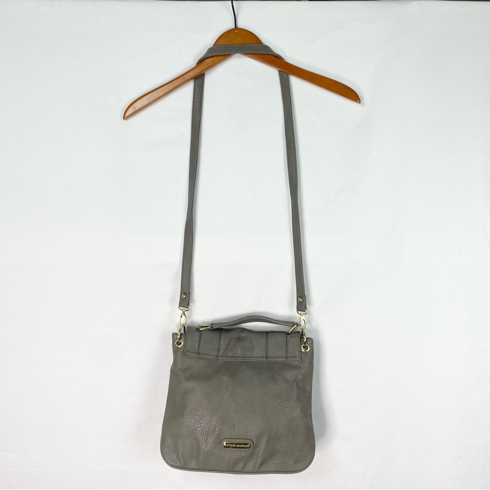 Steve Madden Faux Leather Cross Body Bag Gray Clasp Flap Adjustable Purse - Picture 4 of 10